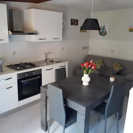 La Casa Di Ross * קסטלדאצ'ה